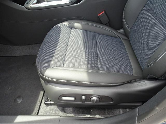 new 2025 Buick Envista car, priced at $25,715
