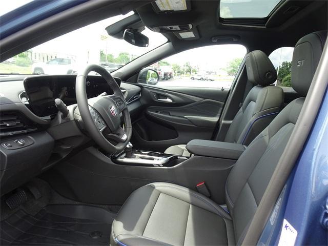 new 2025 Buick Envista car, priced at $29,103