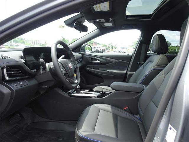 new 2025 Buick Envista car, priced at $29,103