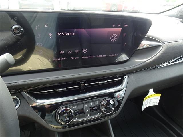 new 2025 Buick Envista car, priced at $29,103