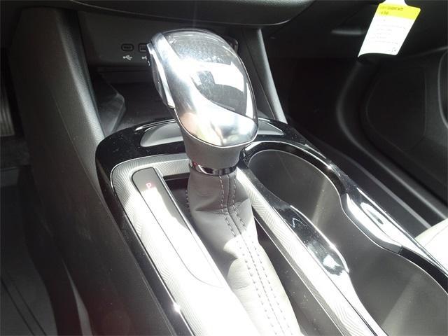 new 2025 Buick Envista car, priced at $29,103