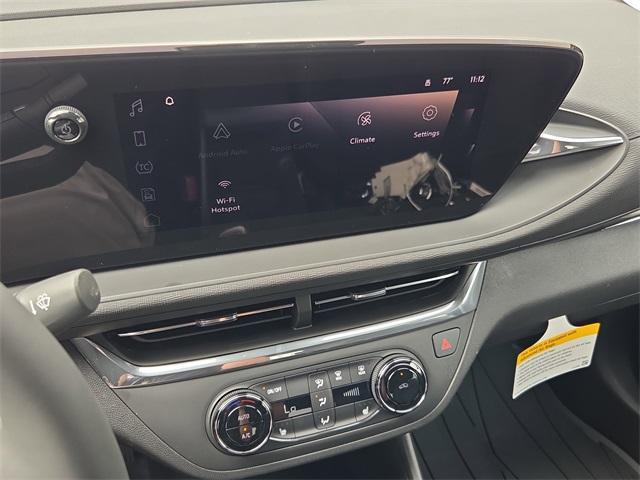 new 2025 Buick Envista car, priced at $23,405