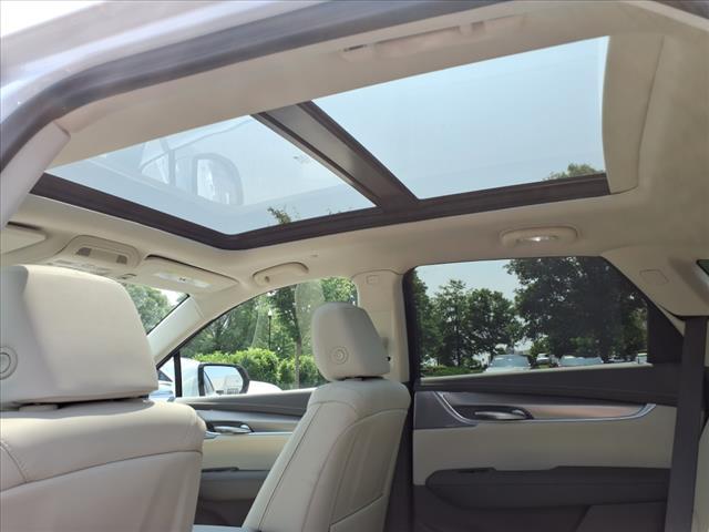 new 2025 Cadillac XT5 car, priced at $57,890