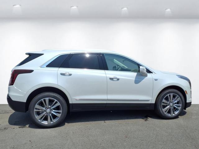 new 2025 Cadillac XT5 car, priced at $57,890