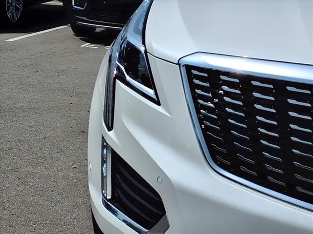 new 2025 Cadillac XT5 car, priced at $57,890