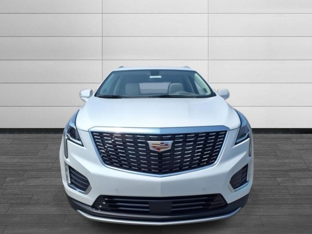 new 2025 Cadillac XT5 car, priced at $57,890