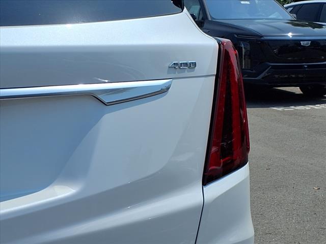 new 2025 Cadillac XT5 car, priced at $57,890