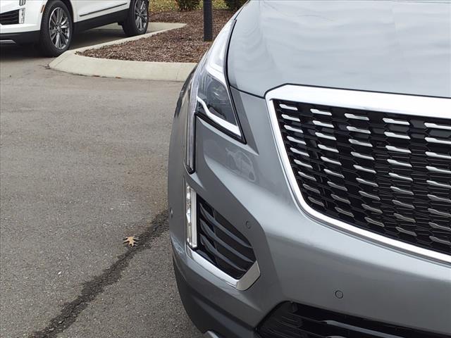 new 2025 Cadillac XT5 car, priced at $56,565