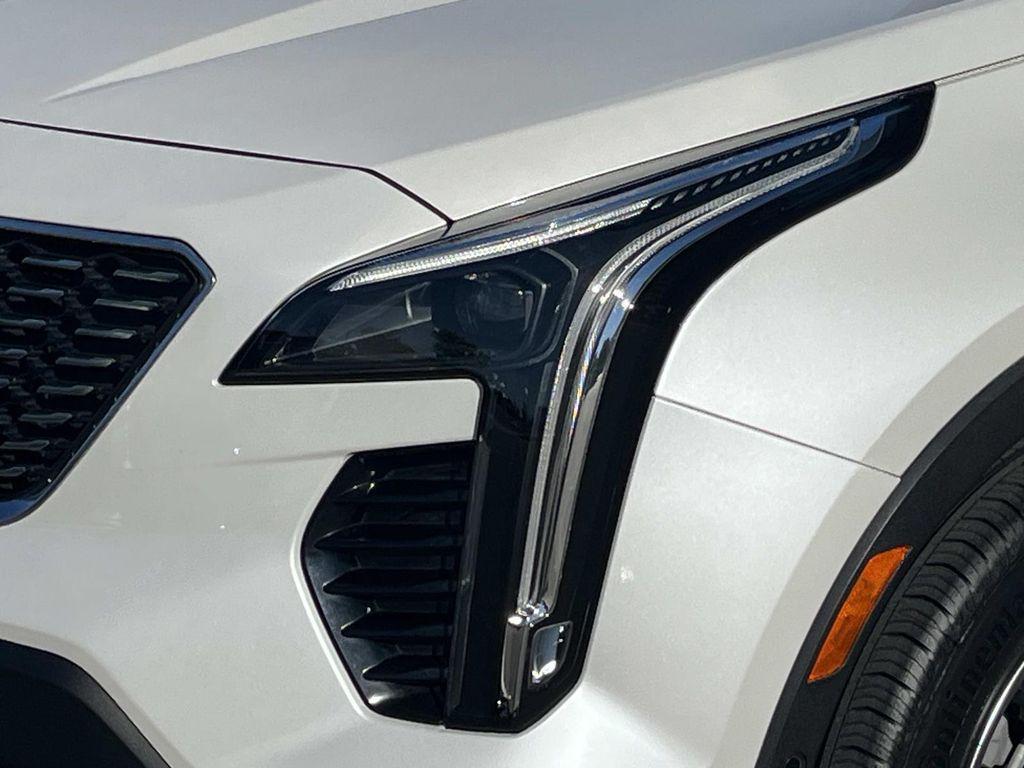 used 2022 Cadillac XT4 car, priced at $29,993