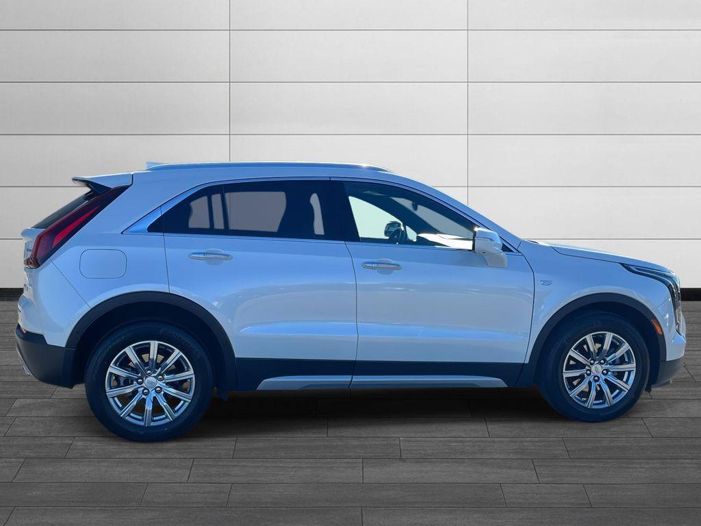 used 2022 Cadillac XT4 car, priced at $29,993