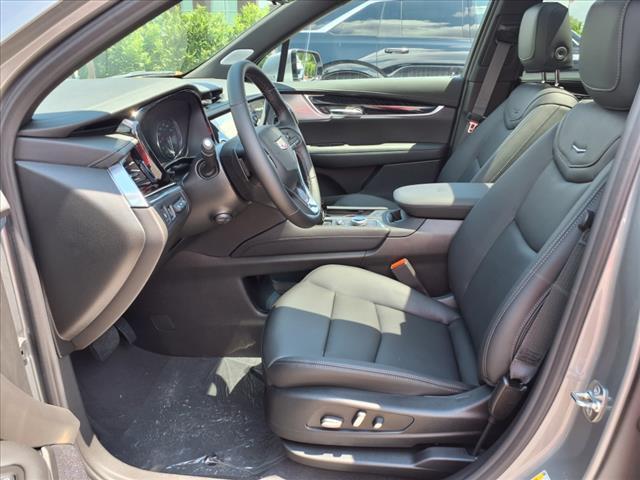 new 2025 Cadillac XT6 car, priced at $62,540