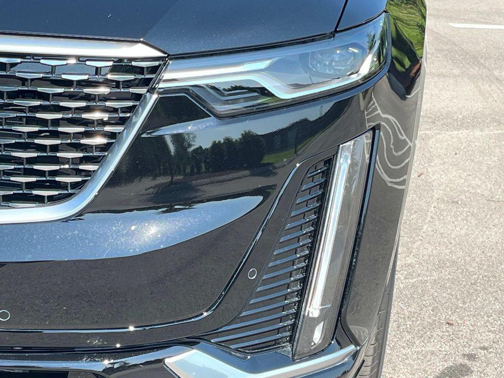 new 2025 Cadillac XT6 car, priced at $63,965