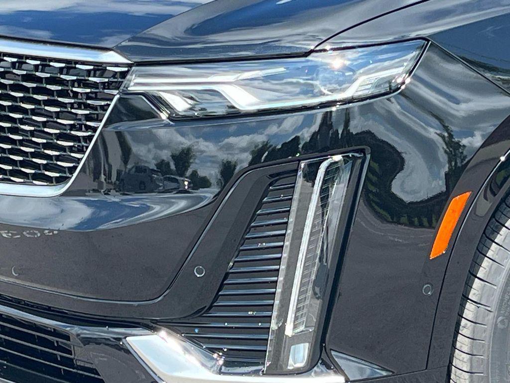 new 2025 Cadillac XT6 car, priced at $61,165