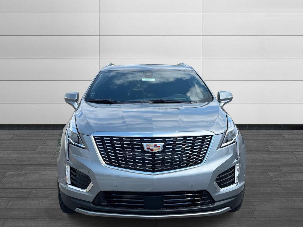 new 2025 Cadillac XT5 car, priced at $58,665