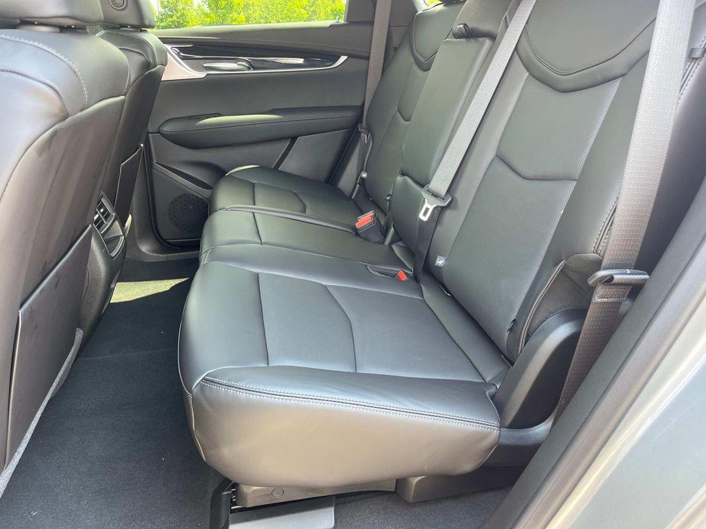 new 2025 Cadillac XT5 car, priced at $58,665