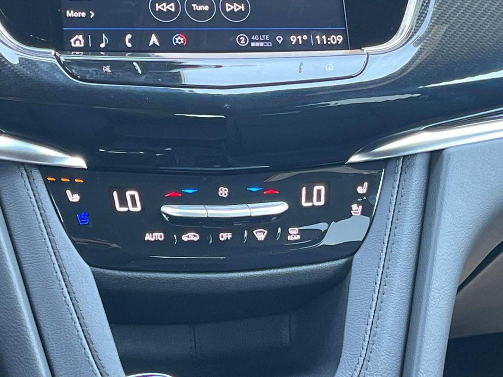 new 2025 Cadillac XT6 car, priced at $69,765