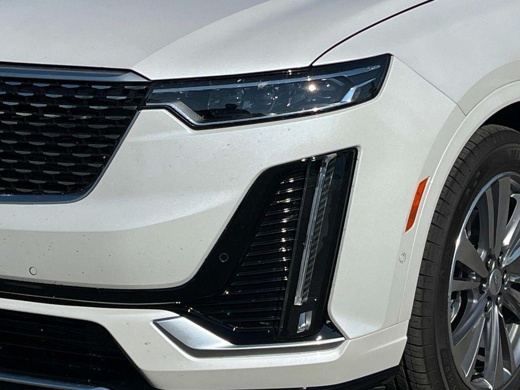 new 2025 Cadillac XT6 car, priced at $69,065