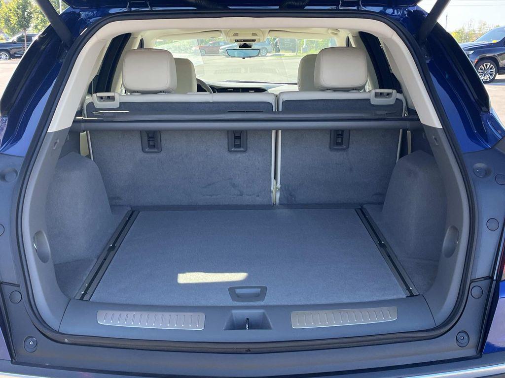 used 2025 Cadillac XT5 car, priced at $46,591