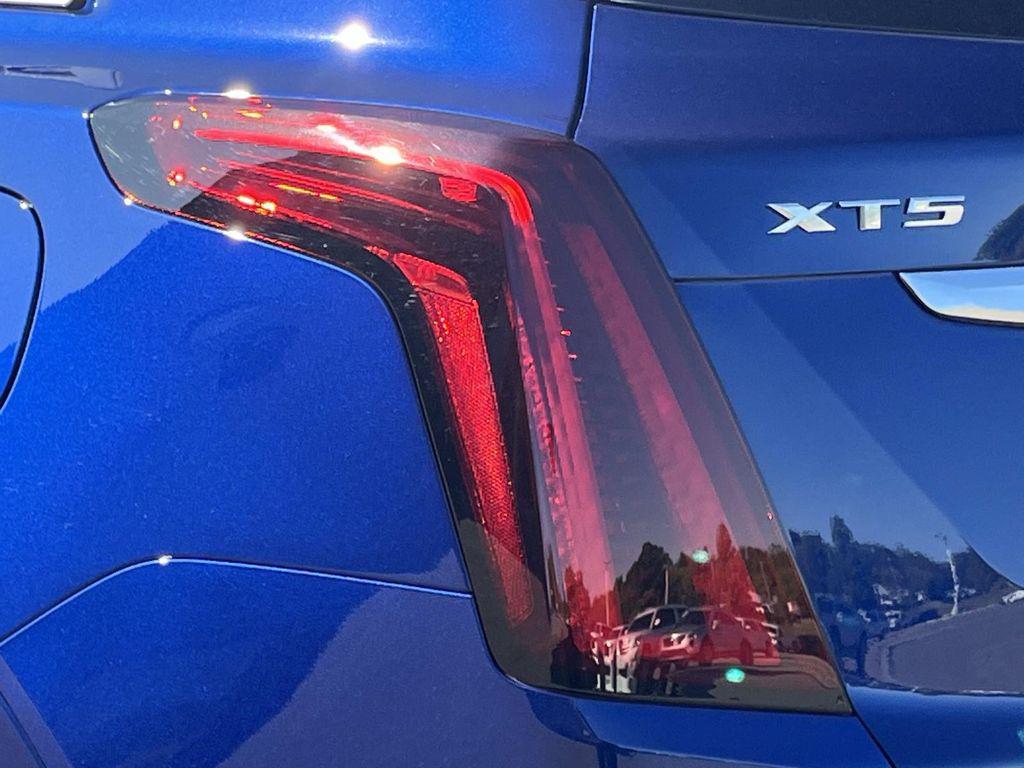 used 2025 Cadillac XT5 car, priced at $46,591