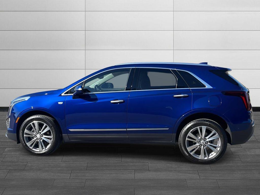 used 2025 Cadillac XT5 car, priced at $46,591