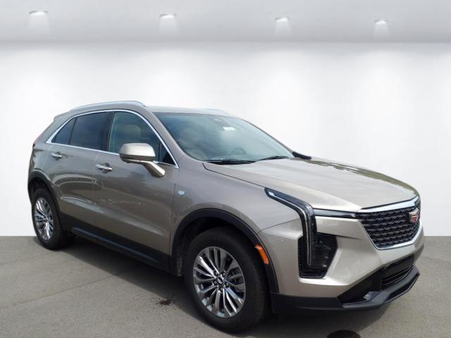 new 2025 Cadillac XT4 car, priced at $45,365