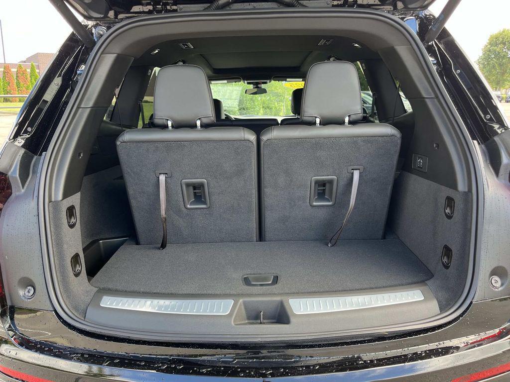 new 2025 Cadillac XT6 car, priced at $54,193