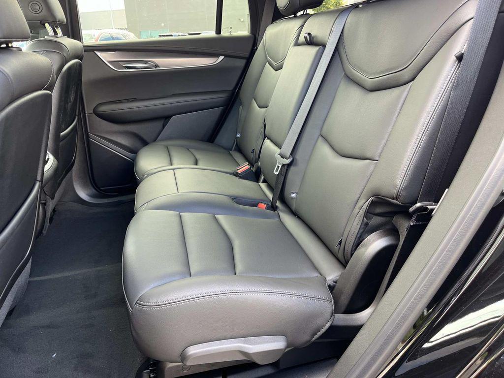 new 2025 Cadillac XT6 car, priced at $54,193