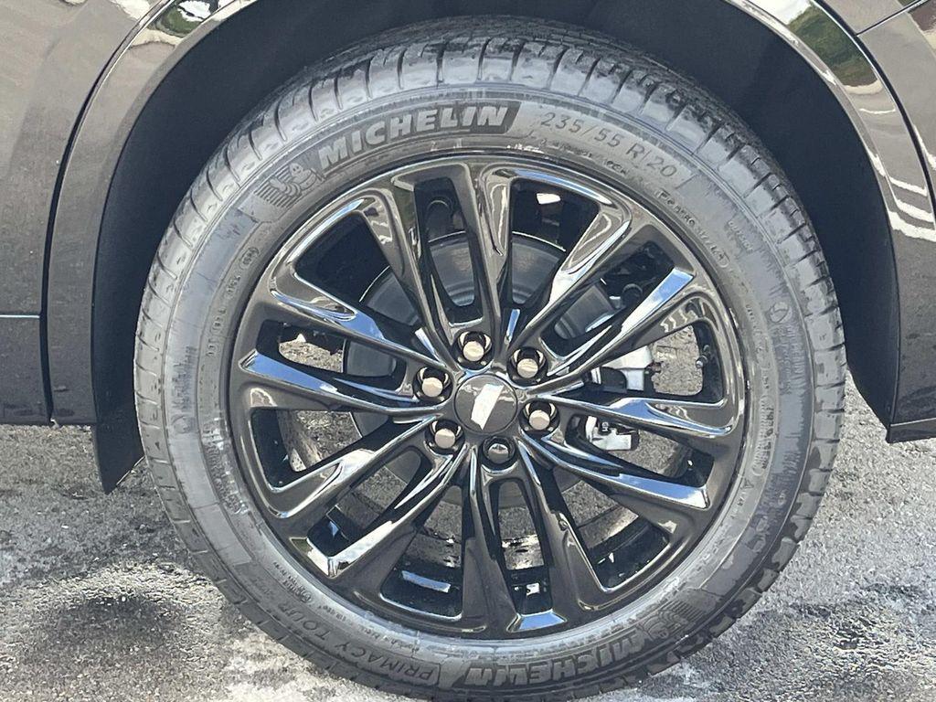 new 2025 Cadillac XT6 car, priced at $54,193