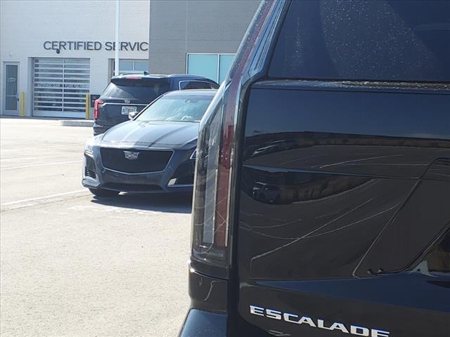 new 2025 Cadillac Escalade ESV car, priced at $113,085