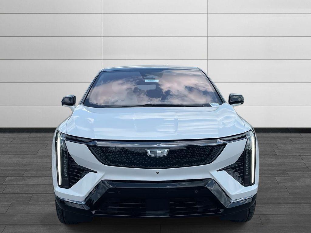 new 2025 Cadillac OPTIQ car, priced at $58,395