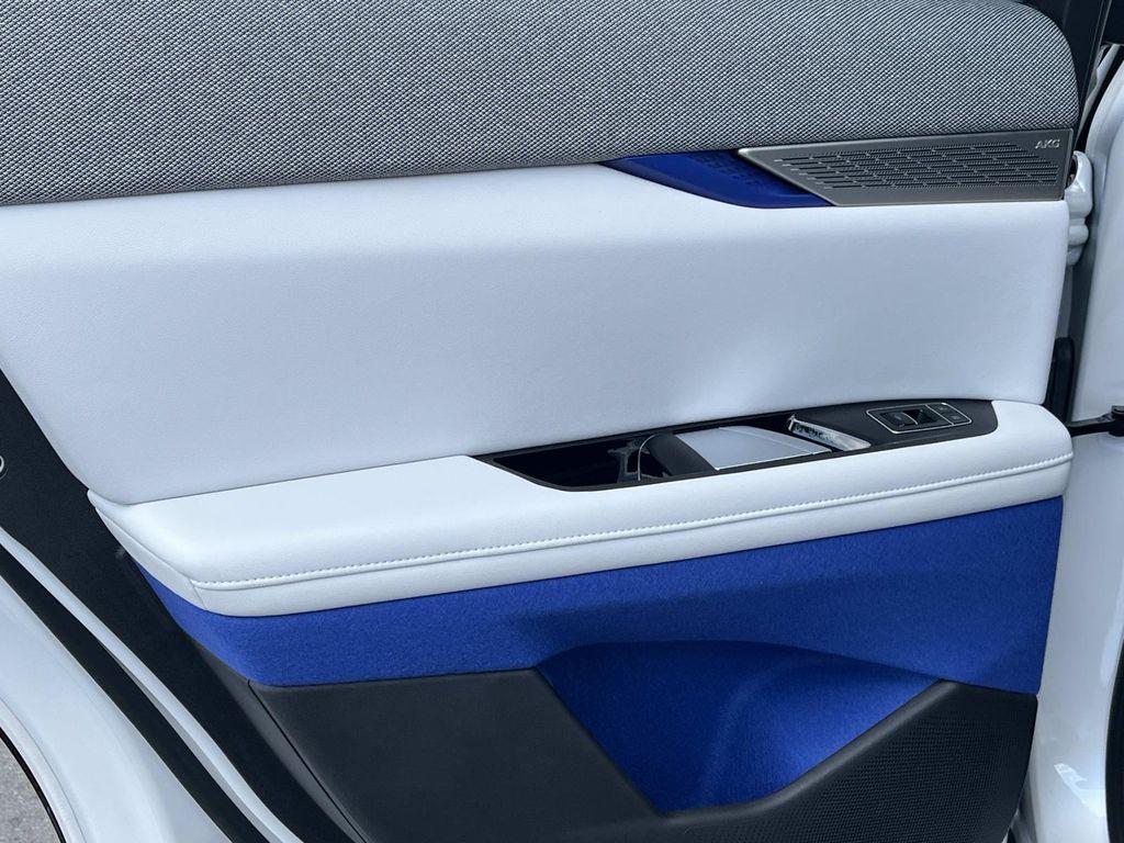 new 2025 Cadillac OPTIQ car, priced at $58,395