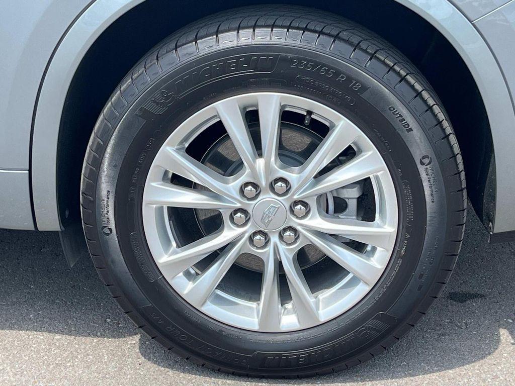 used 2025 Cadillac XT6 car, priced at $44,991