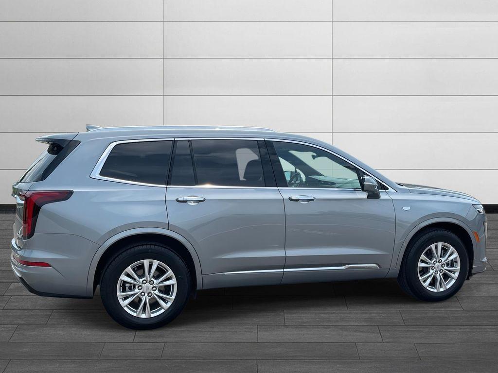 used 2025 Cadillac XT6 car, priced at $44,991