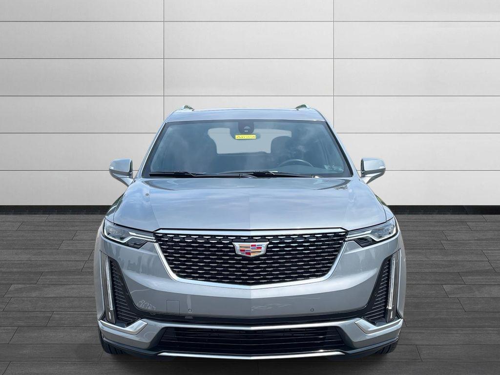 used 2025 Cadillac XT6 car, priced at $44,991