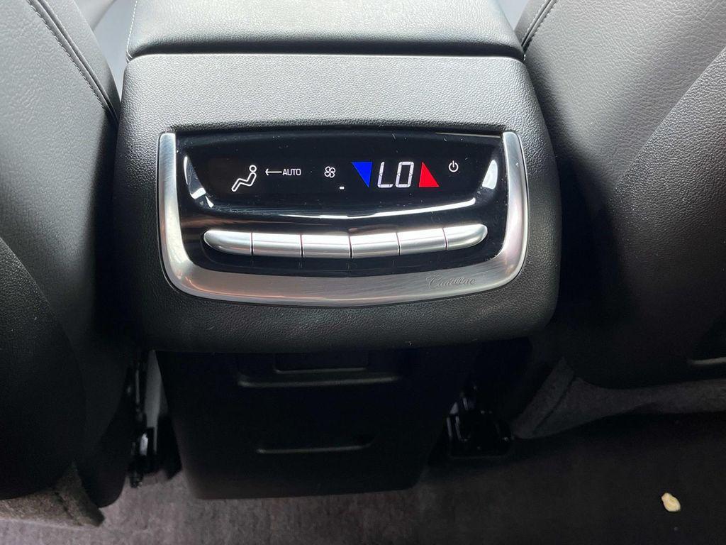 used 2025 Cadillac XT6 car, priced at $44,991