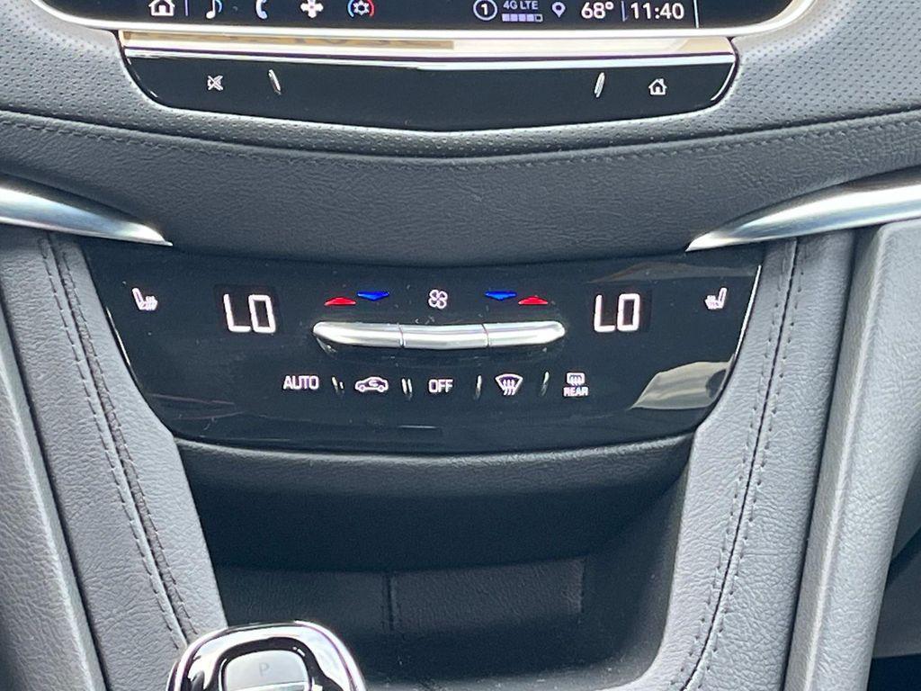 used 2025 Cadillac XT6 car, priced at $44,991