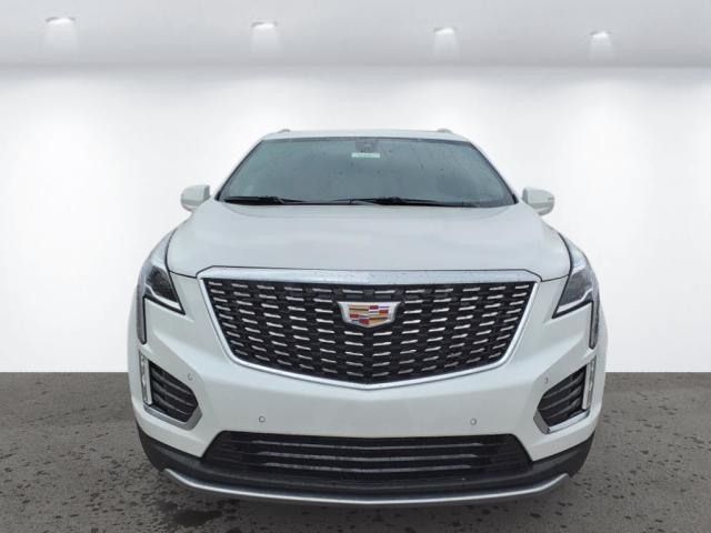 new 2025 Cadillac XT5 car, priced at $53,215