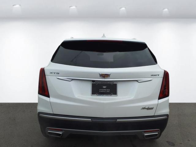 new 2025 Cadillac XT5 car, priced at $53,215