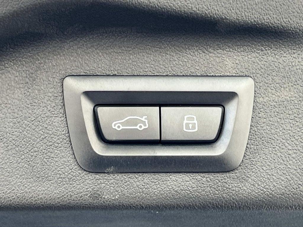 used 2025 BMW X7 car, priced at $93,992