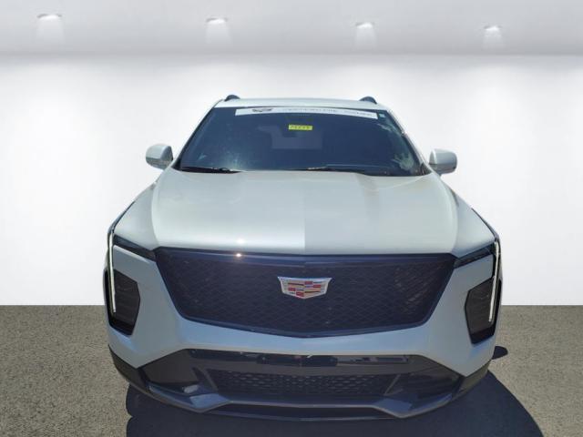 used 2024 Cadillac XT4 car, priced at $39,990