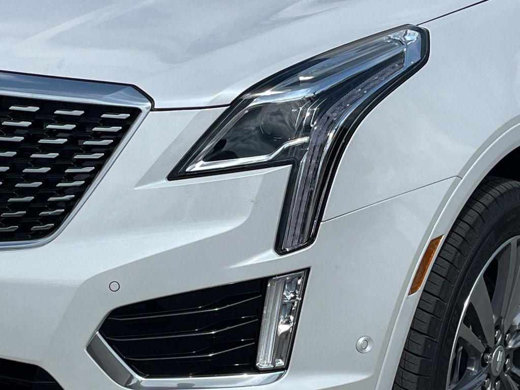 new 2025 Cadillac XT5 car, priced at $59,535