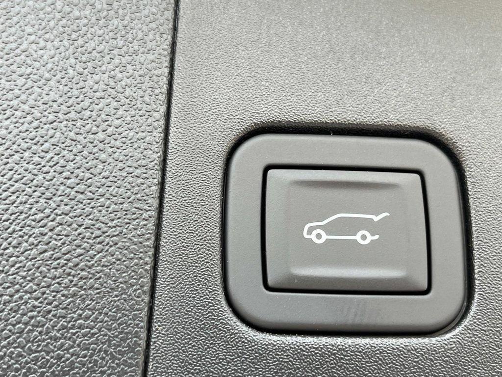 new 2025 Cadillac XT5 car, priced at $59,535