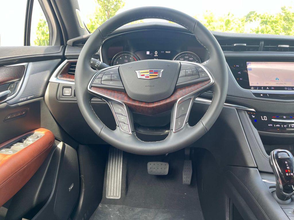 new 2025 Cadillac XT5 car, priced at $59,535