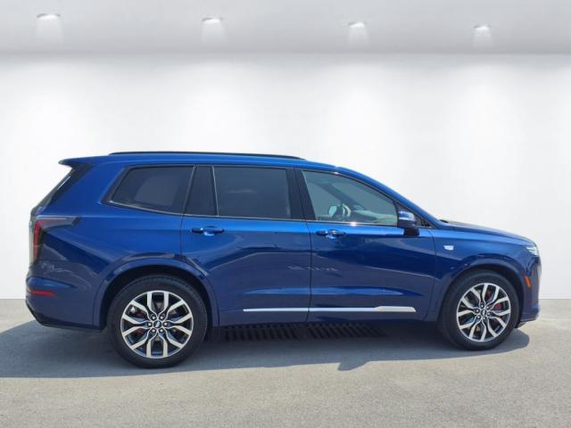 used 2023 Cadillac XT6 car, priced at $48,990
