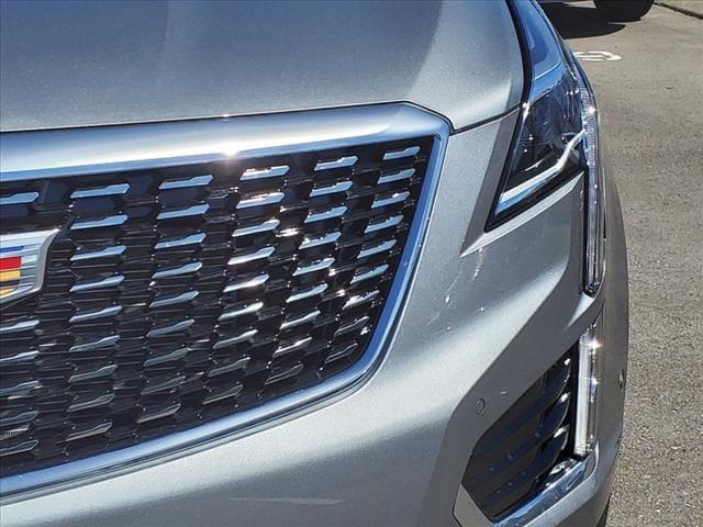 new 2025 Cadillac XT5 car, priced at $56,465
