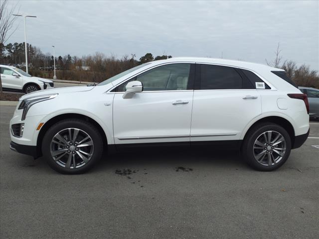 new 2025 Cadillac XT5 car, priced at $54,215