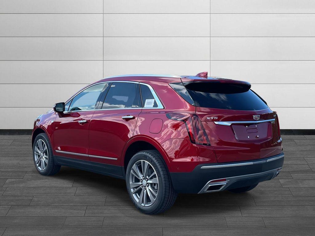new 2025 Cadillac XT5 car, priced at $58,090