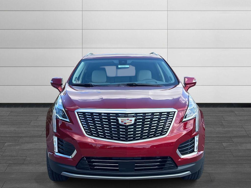 new 2025 Cadillac XT5 car, priced at $58,090