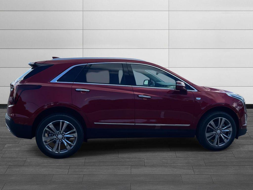 new 2025 Cadillac XT5 car, priced at $58,090