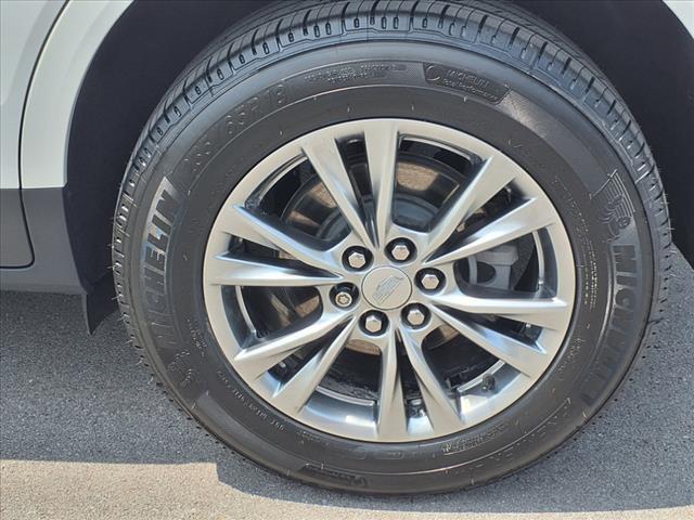 used 2022 Cadillac XT5 car, priced at $37,990